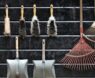 Top Lightweight Leaf Rakes for Fall Cleanup in 2025: Easy and Pain-Free Yard Work