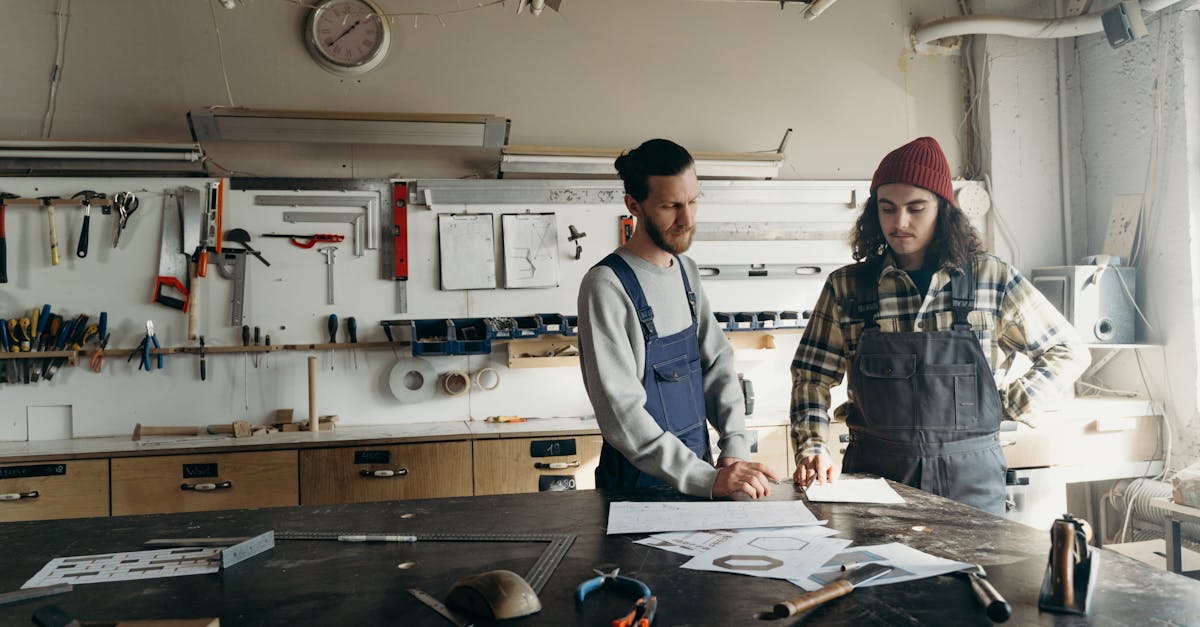 Durable Clamps for Woodworking Projects: Top Picks for Reliable Craftsmanship in 2025
